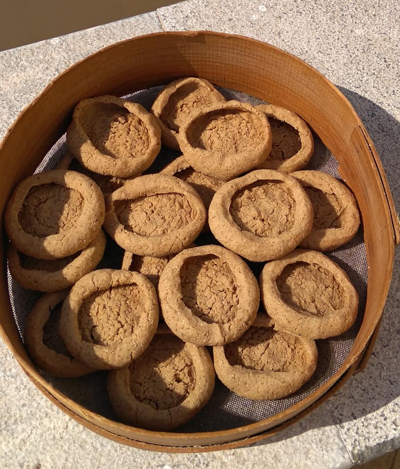 Χάχλες στον φούρνο γεμιστές με λαχανικά και φέτα