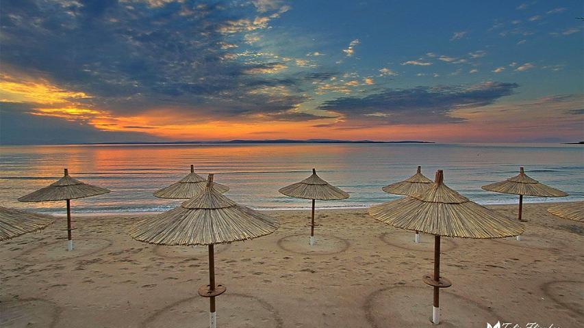 Παραλία Καρφάς