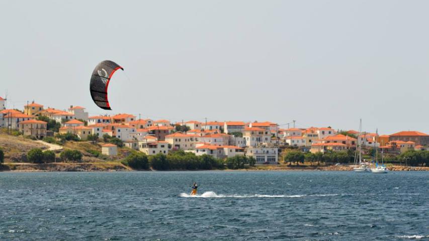 Wind &amp; Kite Surfing