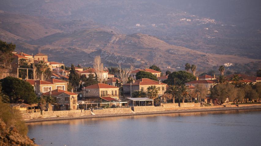 Παραλία Μόλυβος