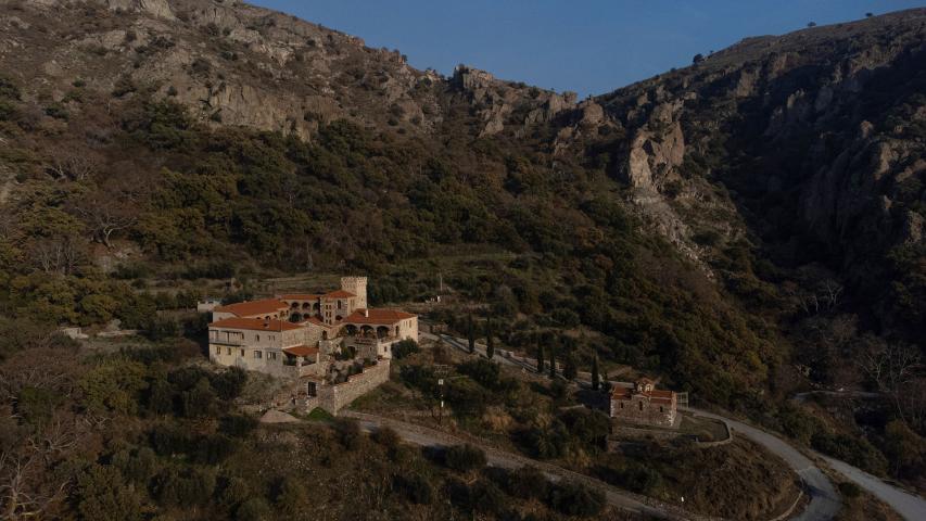 Ιερά Μονή Παμμεγίστων Ταξιαρχών Πιθαρίου Ερεσού