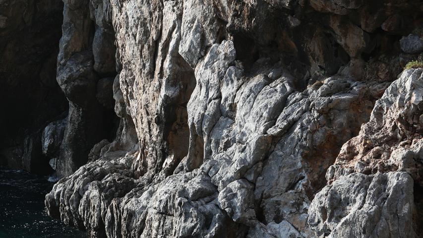 Θερμές Πηγές Κρυφτής Πλωμαρίου