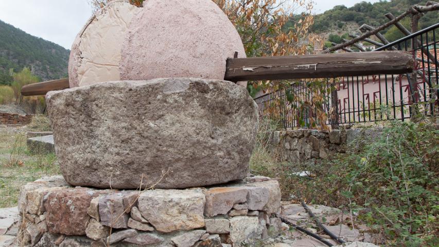 Μυλόπετρα